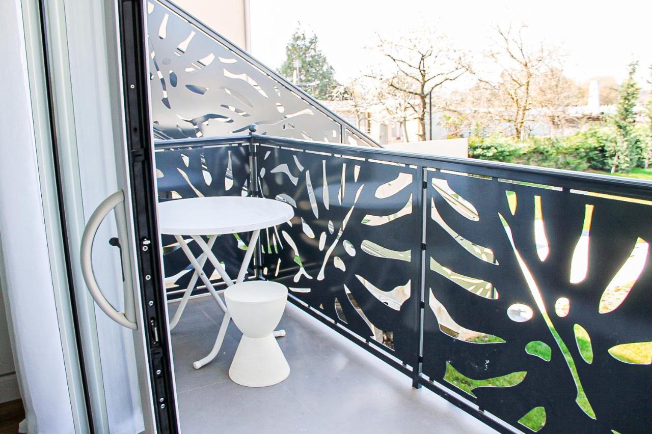 르틸레이 Grand T1 Moderne Jardin Pres De Cdg 아파트 외부 사진
