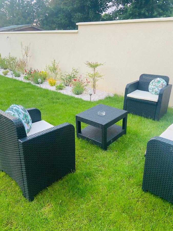 르틸레이 Grand T1 Moderne Jardin Pres De Cdg 아파트 외부 사진